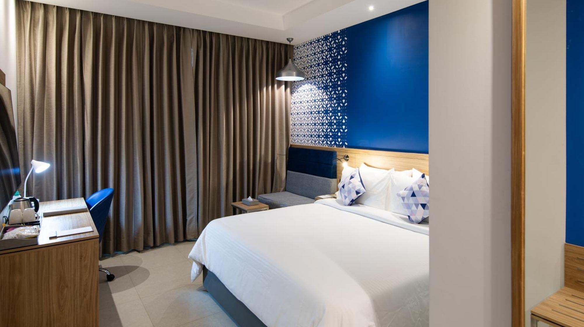 Hometel Alambagh Lucknow - A Sarovar Hotel Bagian luar foto